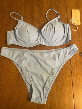 Light Blue Women's Bikini Set - Removable Cup Top & Classic Bottom
